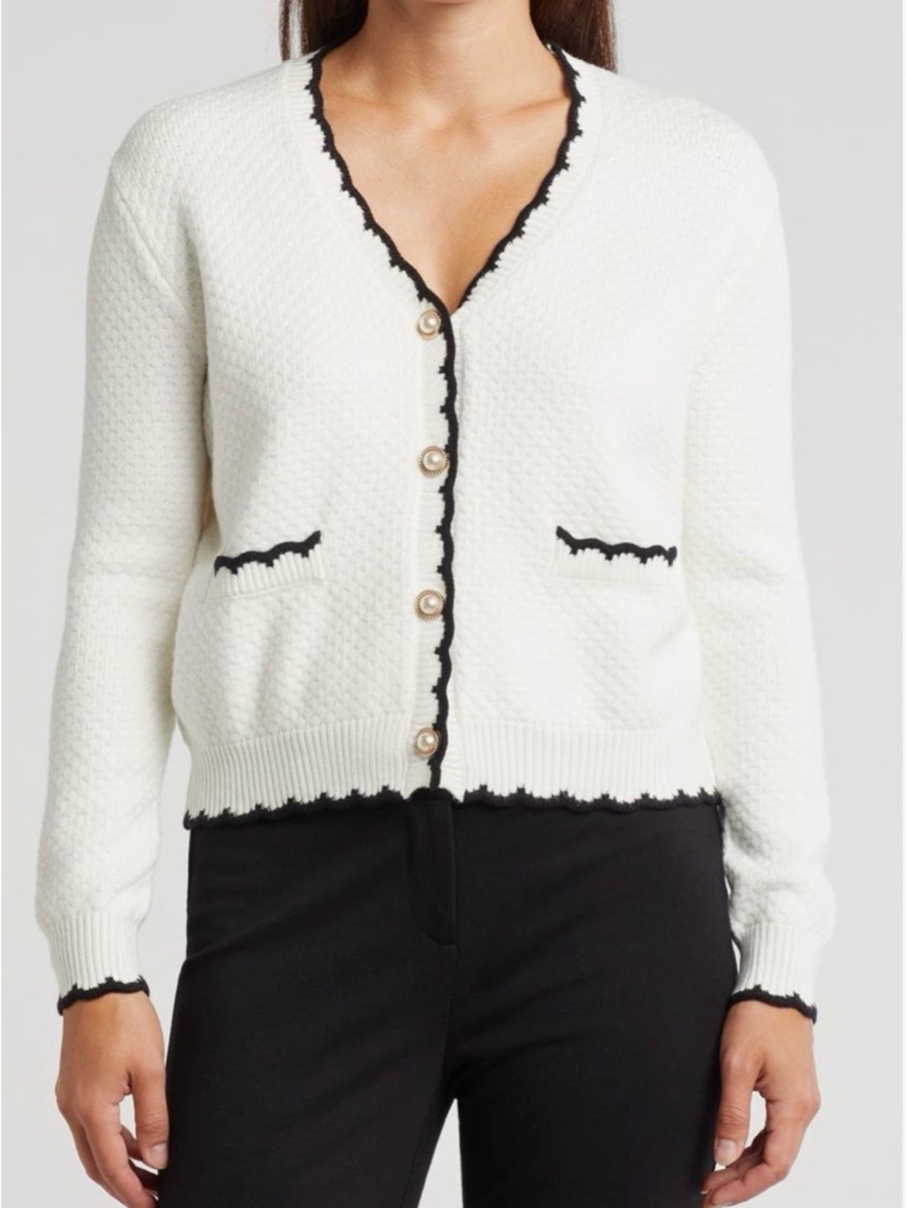 Adriana Papell White Textured Scalloped V-Neck Cardigan with Black Trim